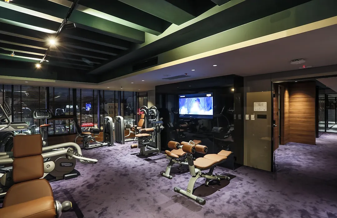 Ambasador Hotel-1