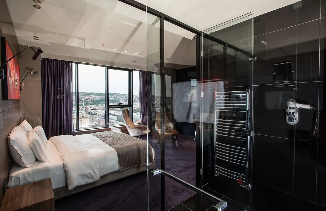 Ambasador Hotel-1