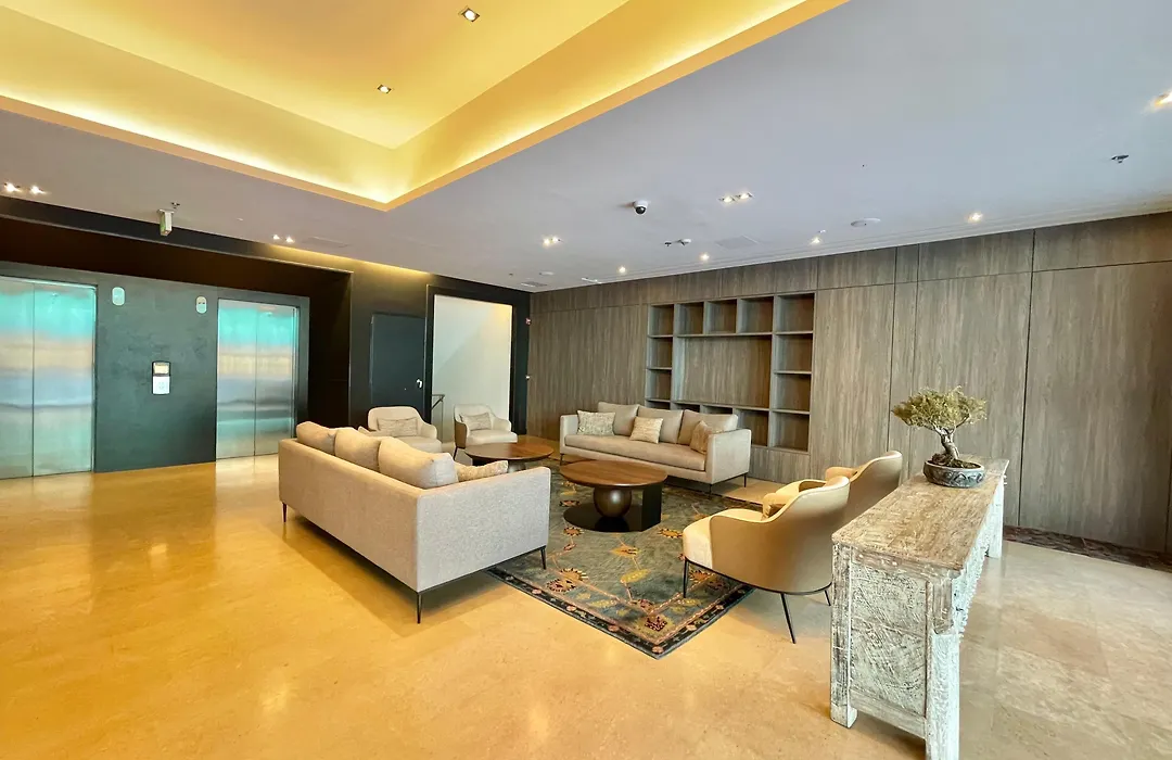Liv Zona G Hotel By Sarasti-1