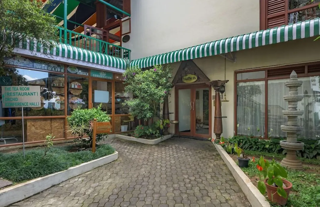 Club Mahindra Lake View Munnar-1