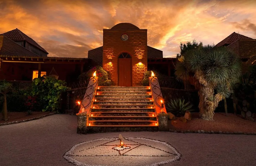 Hostal de la Luz - Spa Holistic Resort-1