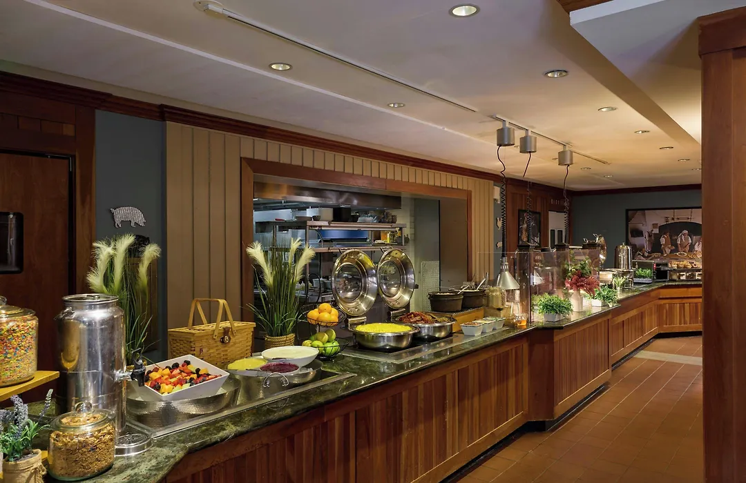 Williamsburg Lodge, Autograph Collection-1