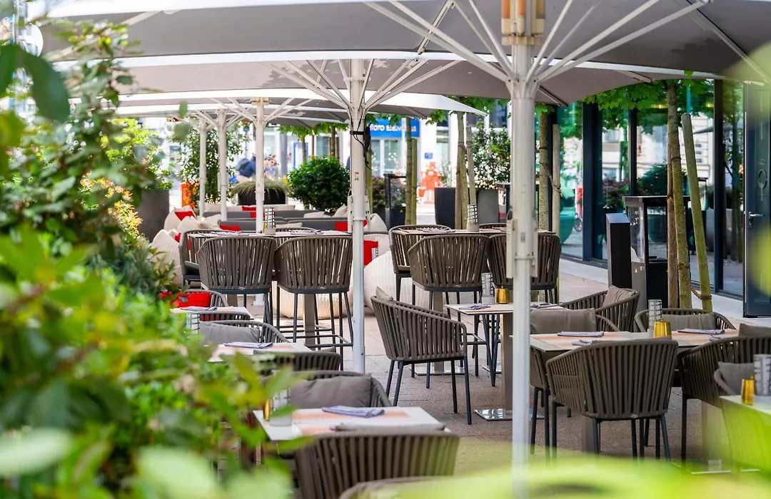 Steigenberger Hotel Hamburg-1