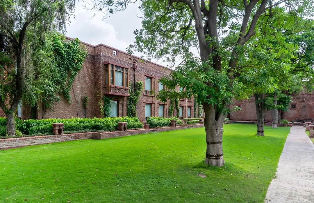 Faisalabad Serena Hotel-1