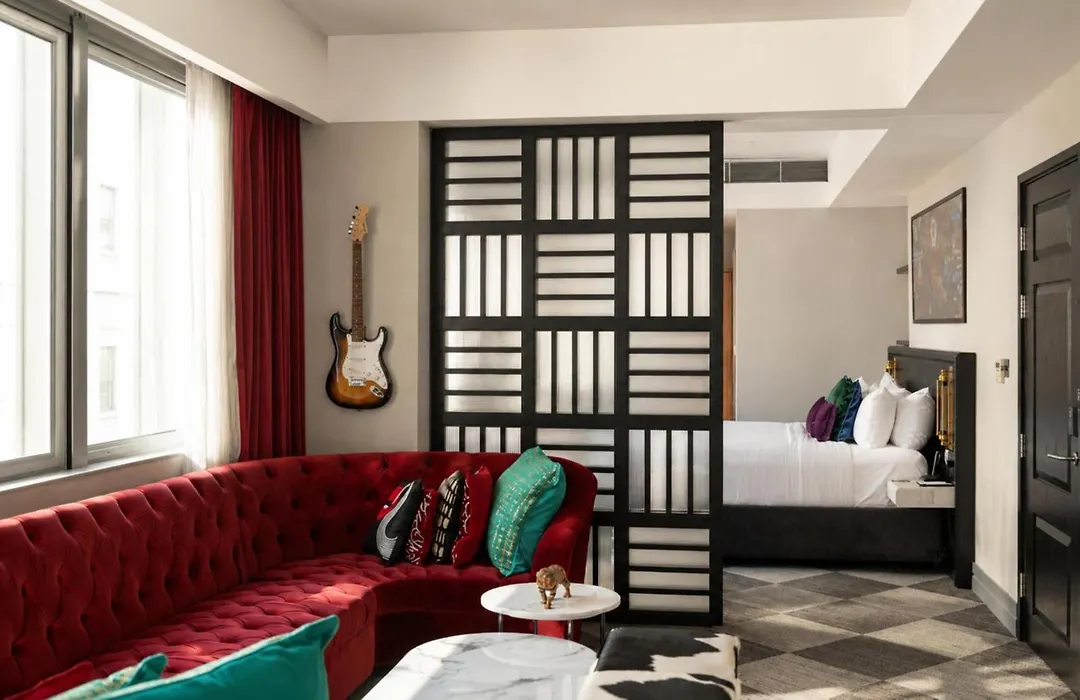 Ovolo Central-1