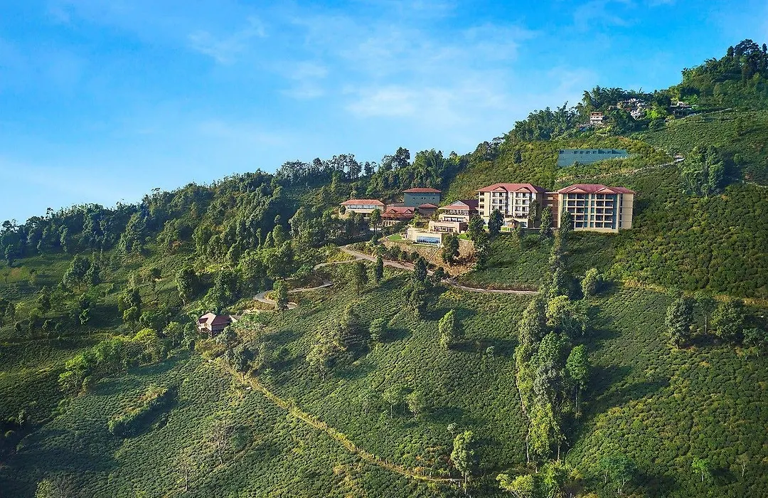 Taj Chia Kutir Resort & Spa Darjeeling-1