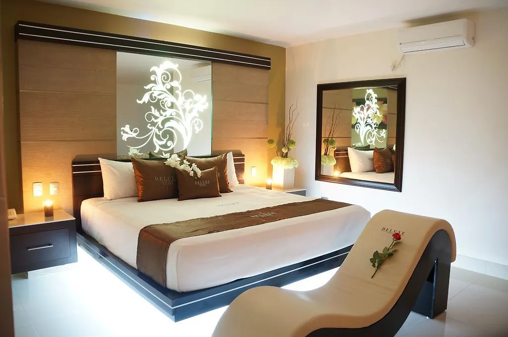 Auto Hotel Deluxe-1