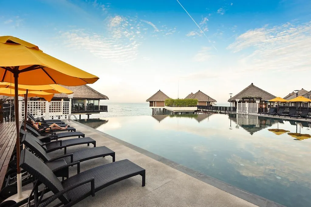 Golden Palm Tree Sepang-1