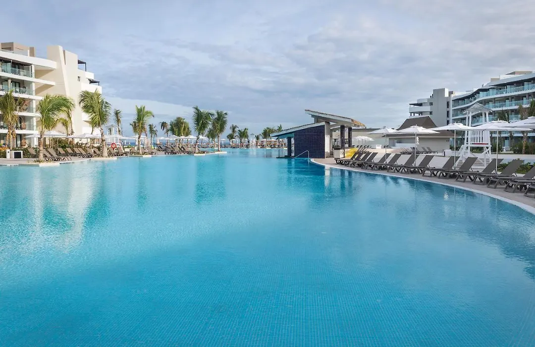 Ocean Coral Spring Resort-1
