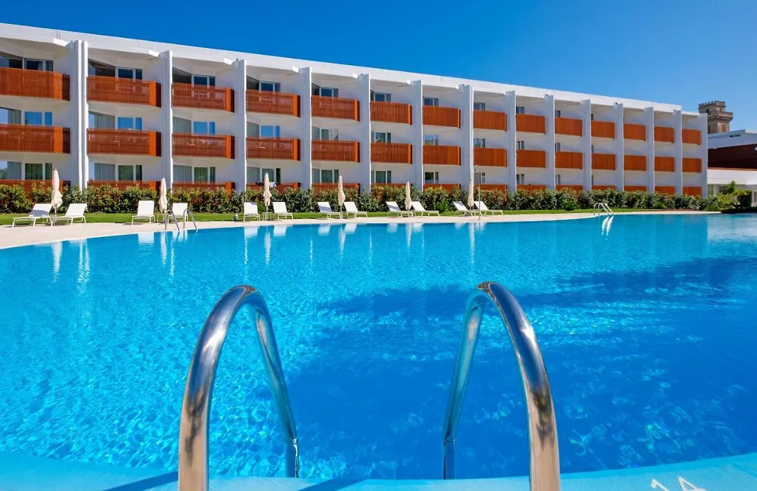 Malibu Foz Hotel - La Maison Younan-1