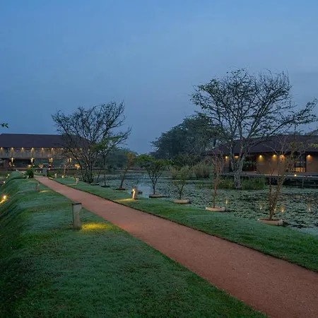 Water Garden Sigiriya - 30 Chic Designed Private Villas Overlooking Sigiriya-3