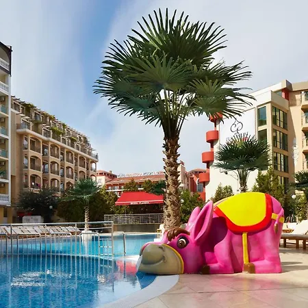 Planeta Hotel & Aquapark Free Beach Access-3