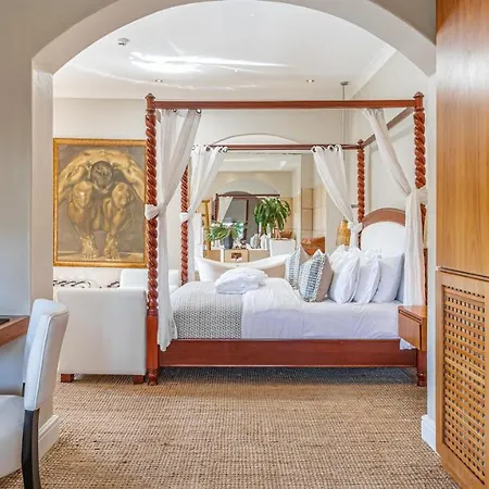 The Glen Boutique Hotel & Spa-3