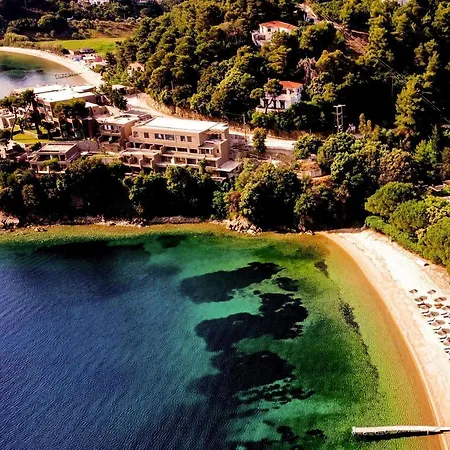 Cape Kanapitsa Hotel & Suites-2