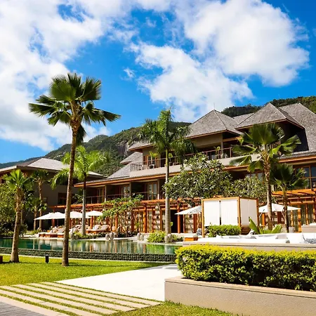 L'Escale Resort Marina & Spa - Small Luxury Hotels Of The World-2