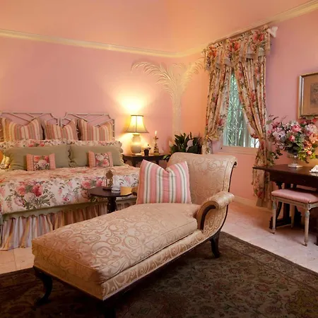 Graycliff Hotel-2