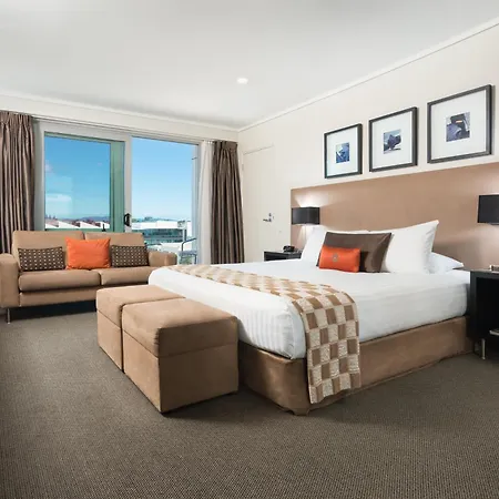 Hotel On Devonport-3