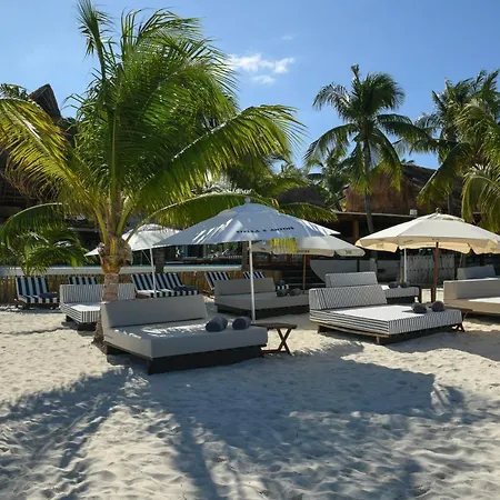 Casa Del Jaguar Beach Hotel-2