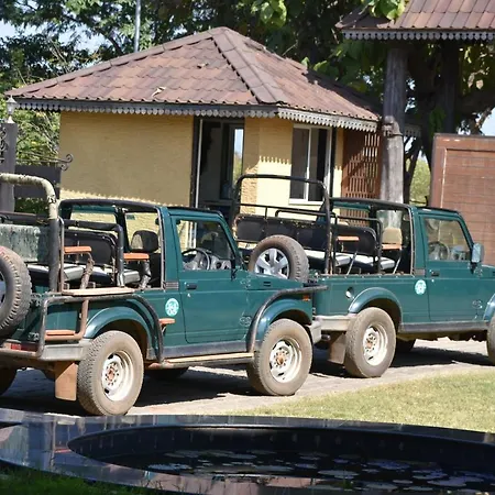 Welcomheritage Tadoba Vanya Villas Resort & Spa-3