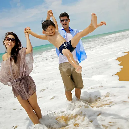 Le Meridien Phuket Mai Khao Beach Resort-3
