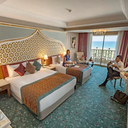 Royal Taj Mahal Hotel-2