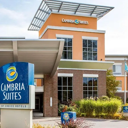 Cambria Hotel Traverse City-2