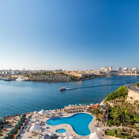 Grand Hotel Excelsior-2