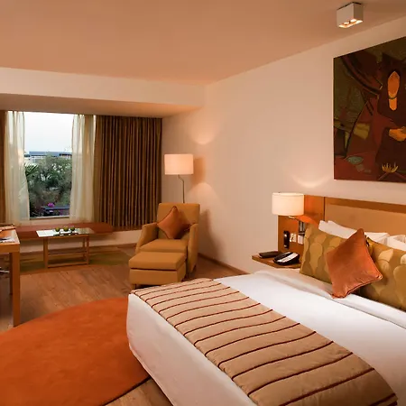 Radisson Blu Plaza Hotel Hyderabad Banjara Hills-2