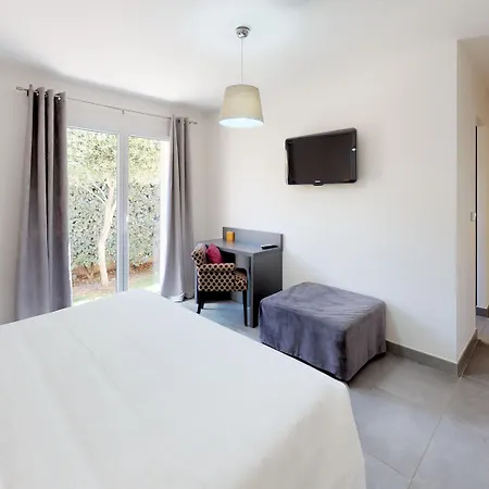 Domaine Villas Mandarine Private Pools & Spa-2