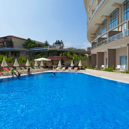 Justiniano Park Conti-2