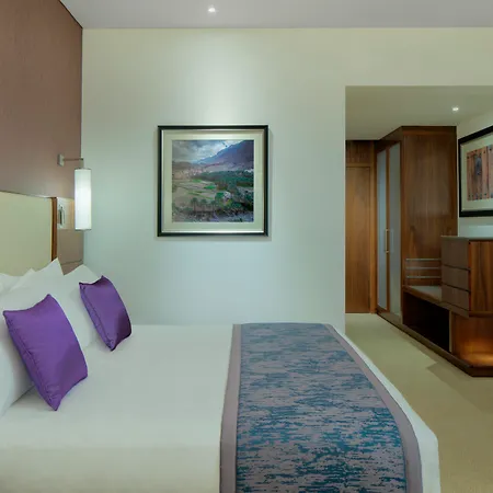 Crowne Plaza Muscat Ocec By Ihg-2