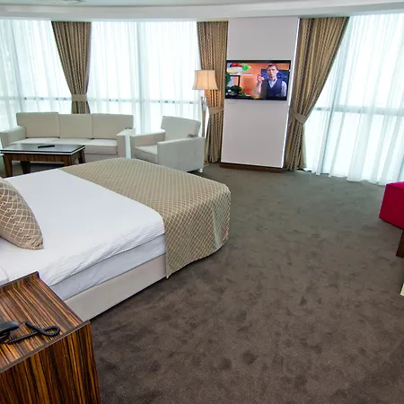 Sky Tower Hotel-3