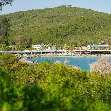 Green Bay Resort & Spa-3