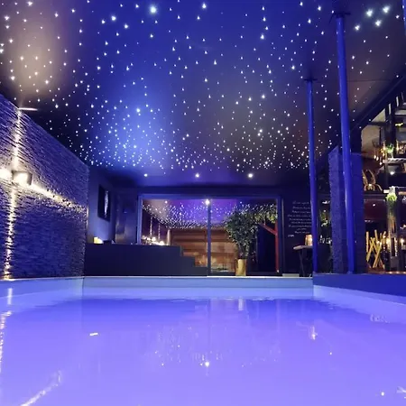 Les Suites M-3