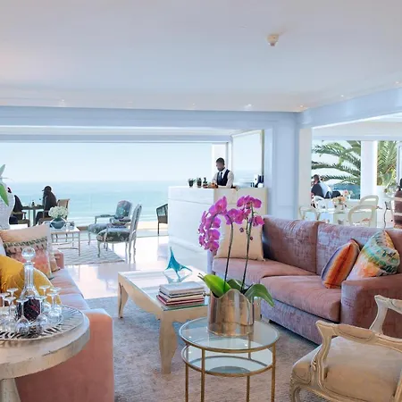 The Clarendon - Bantry Bay-3