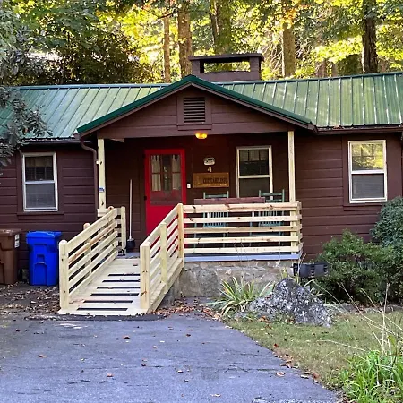 Cozy Cabin Pet Friendly Ada Compatible-2