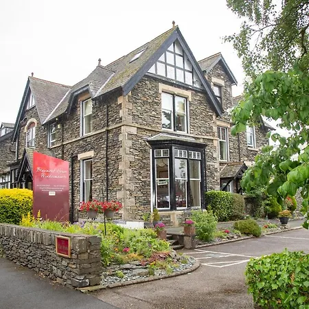 Beaumont Windermere - Adults-Only Boutique Guest House- Free Parking & Wellness Access-3