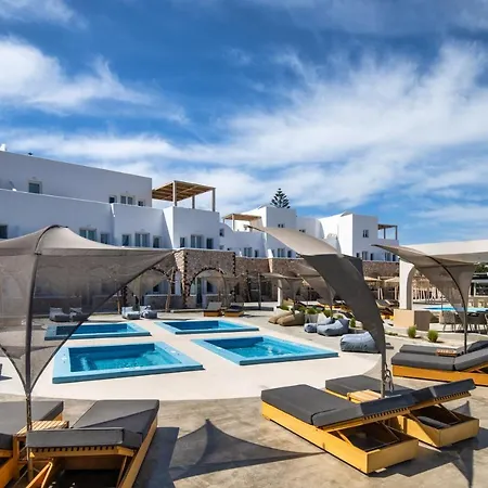 Aelia Luxury Suites-3