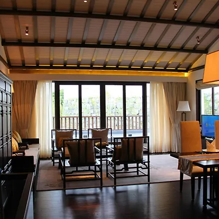 Banyan Tree Huangshan-2
