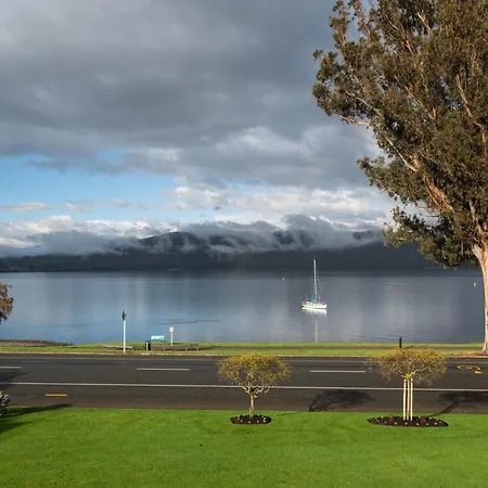 Radfords On The Lake-2
