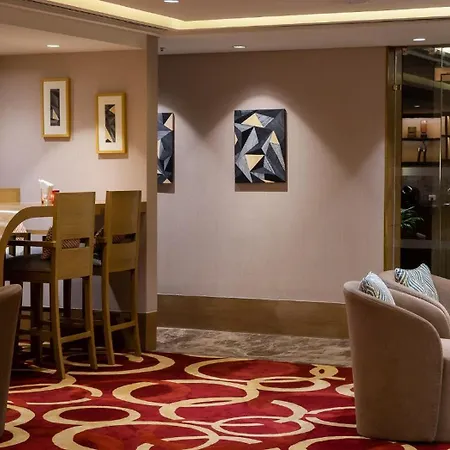 The Leela Ambience Convention Hotel Delhi-3