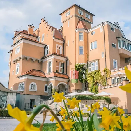 Hotel Schloss Mönchstein-2