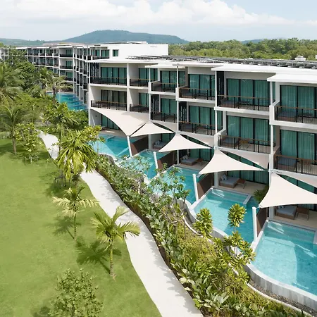 Le Meridien Phuket Mai Khao Beach Resort-2