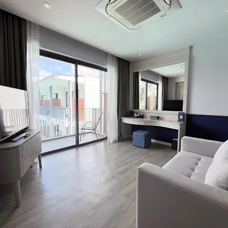 Seabed Grand Hotel Phuket-3