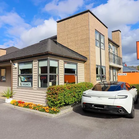 Coleraine Suites & Apartments-2