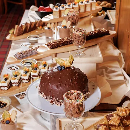 Pirin Golf Hotel & Spa-3