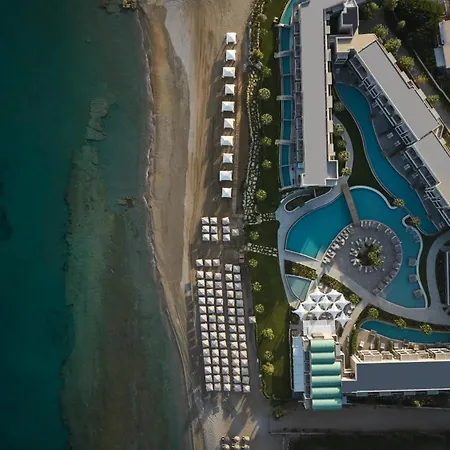 Amira Luxury Resort & Spa - Adults Only-3