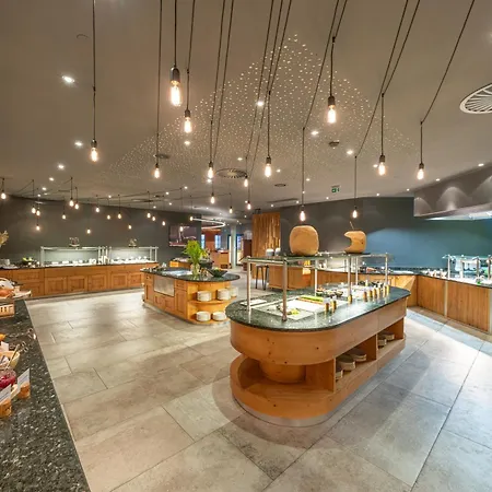 Bergland Design- Und Wellnesshotel-3