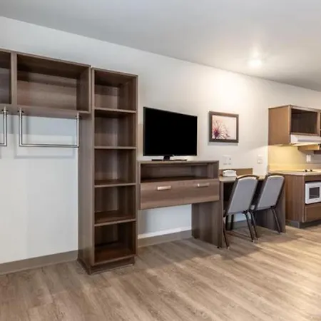 Woodspring Suites Indianapolis Castleton-2