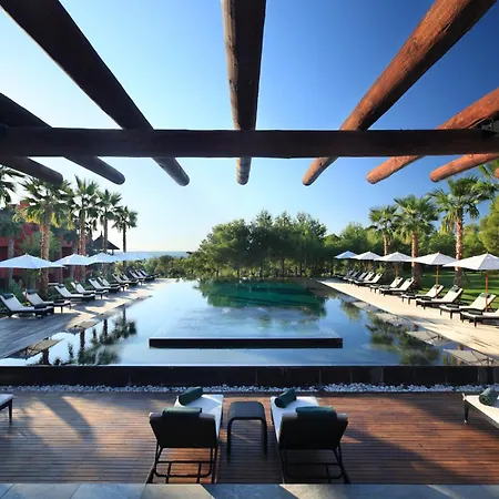 Asia Gardens Hotel & Thai Spa, A Royal Hideaway Hotel-2